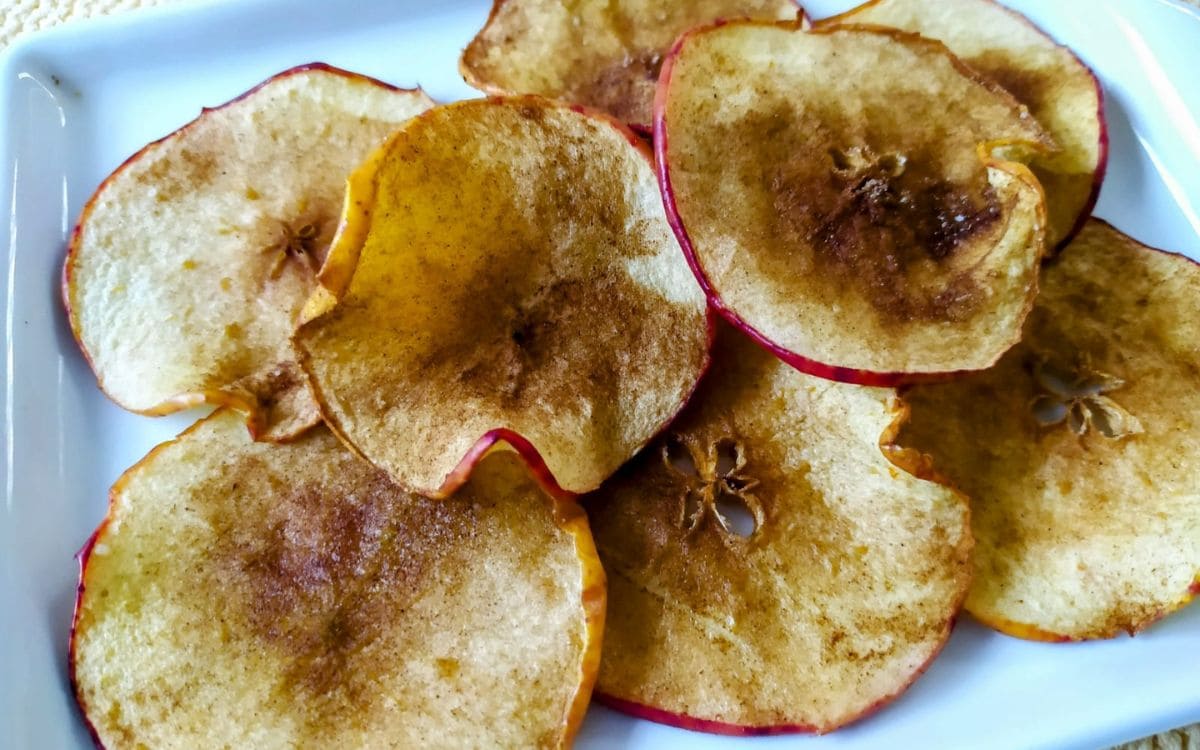 chips de maçã caramelizada na airfryer